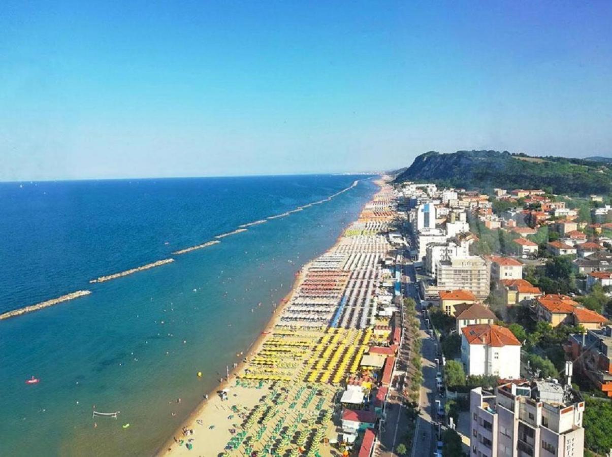Casa Lazzarini Luxury Apartment Пезаро Экстерьер фото